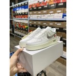 Nike Air Force 1 OW x NK .AF1 MCA（A6） 