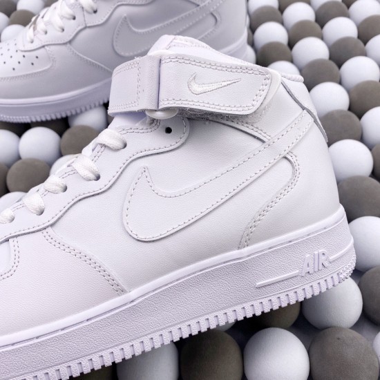 NikeAir Force 1 Mid .07 AF1(A45)