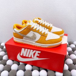 Nike Dunk Low "Safari Swoosh"（K14)