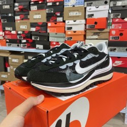 Sacai X NIKe regasus vaporrly SP（S34)