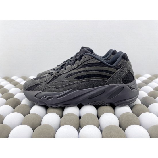 AD YEEZY BOOST 700 v2(Y71)