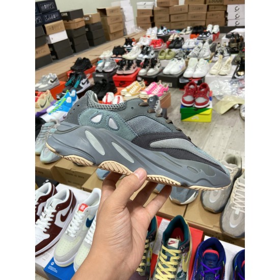 ADIDASYeezy Boost 700 “Teal Blue”（Y79)