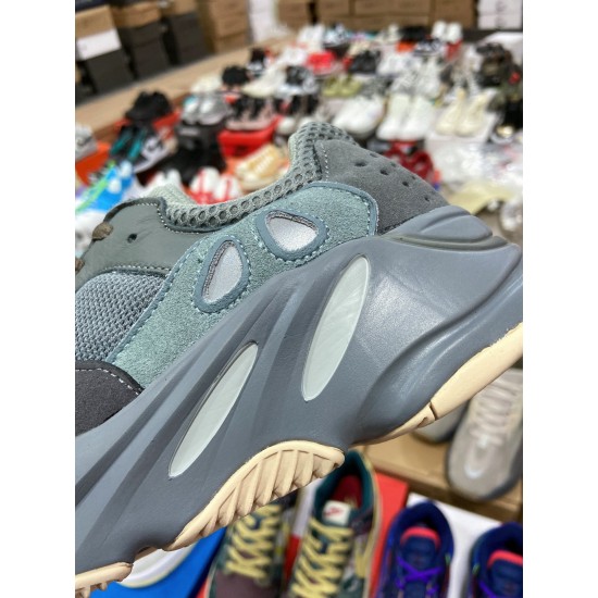 ADIDASYeezy Boost 700 “Teal Blue”（Y79)