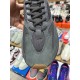 Adidas Originals Yeezy Boost 700 V1Utility Black（Y85)