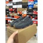 Adidas Originals Yeezy Boost 700 V1Utility Black（Y85) 