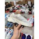 Adidas Yeezy 700 Boost “Analog”（Y84)