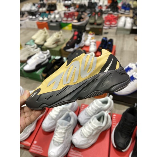 Adidas Yeezy 700 MNVN Honey Flux（Y92)