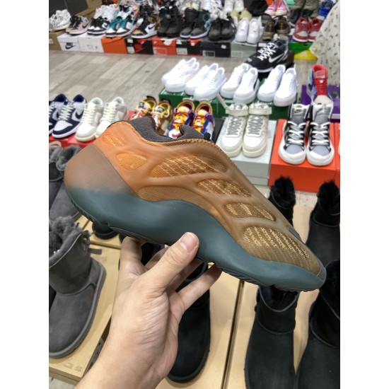 Adidas Yeezy 700 V3（Y91)