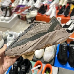 Adidas Yeezy Boost 700 Enflame Amber（Y77)