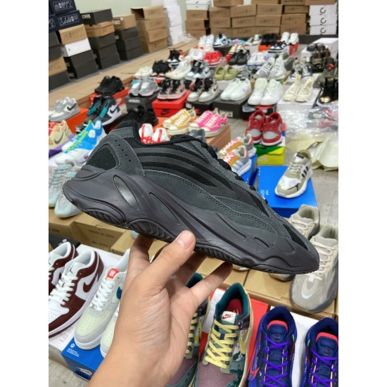 Adidas Yeezy Boost 700 V2 “Vanta”(Y80)