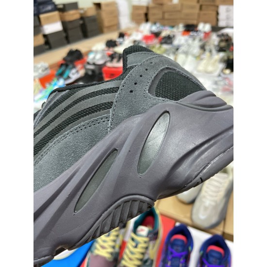 Adidas Yeezy Boost 700 V2 “Vanta”(Y80)