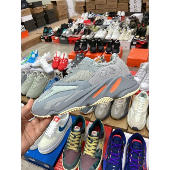 Adidas Yeezy Boost 700 V2'Static'（Y86)