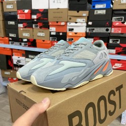 Adidas Yeezy Boost 700 V2'Static'（Y86)