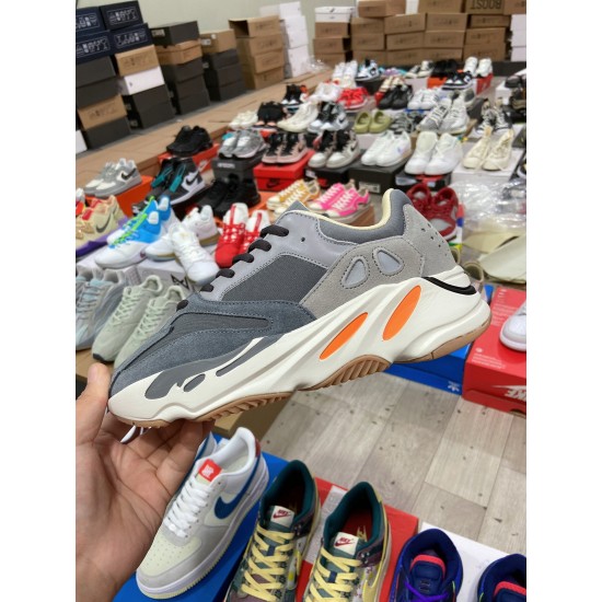 Adidas Yeezy Boost 700 “Magnet”（Y83)