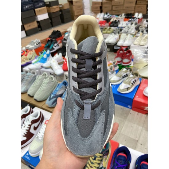 Adidas Yeezy Boost 700 “Magnet”（Y83)