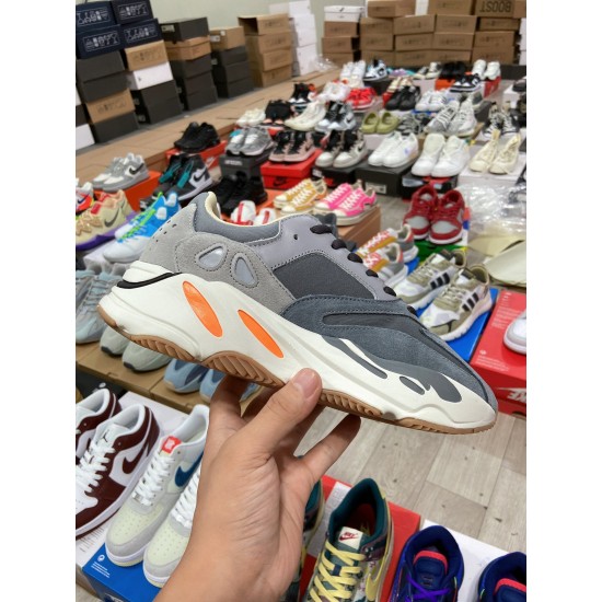 Adidas Yeezy Boost 700 “Magnet”（Y83)