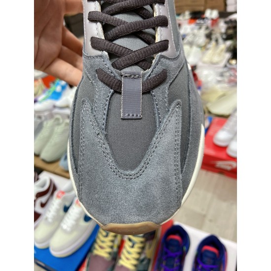 Adidas Yeezy Boost 700 “Magnet”（Y83)