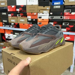 Adidas Yeezy Boost 700 “Mauve”（Y88)