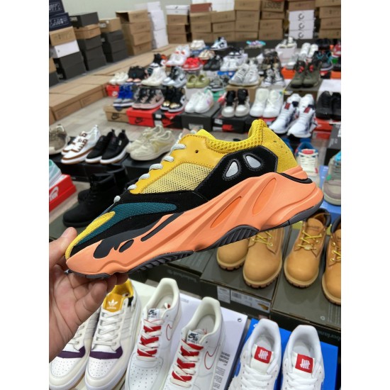 Kanye West x Adidas Yeezy Boost 700 V1Bright Blue700（Y90)