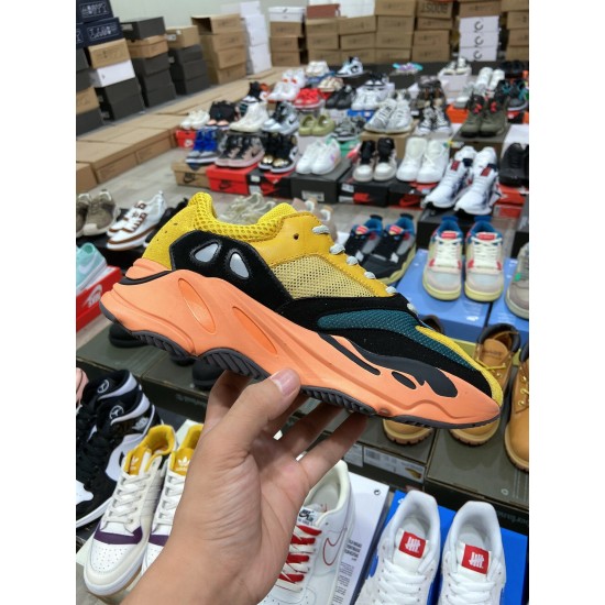 Kanye West x Adidas Yeezy Boost 700 V1Bright Blue700（Y90)