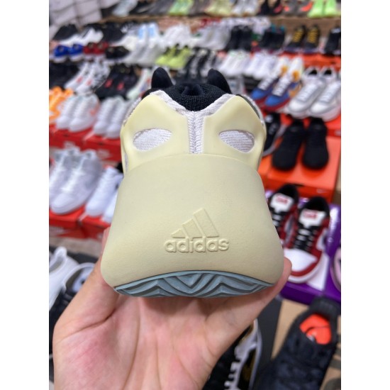 YEEZY BOOST 700 V3 “Azael”（Y96)