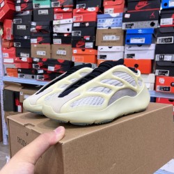 YEEZY BOOST 700 V3 “Azael”（Y96)