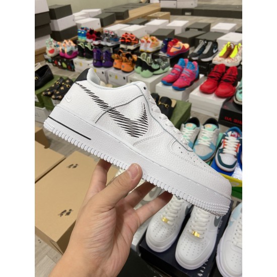 Nike Air Force 1 07（NA139） 