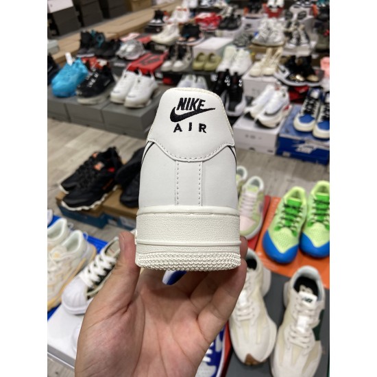 Nike Air Force 1 Low（NA19）