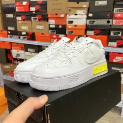 Nike Air Force 1 Low（NA57)