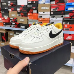 Nike Air Force 1 Low（NA64)