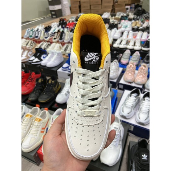 Nike Air Force 1 Low（NA64)