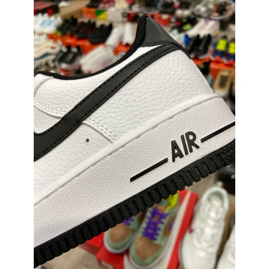 Nike Air Force 1 ’07 SE（NA09）