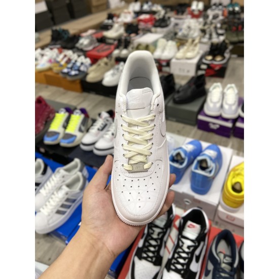 Nike Air Force 1（NA30)